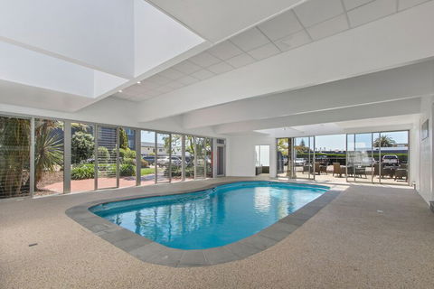 Bellevue On The Lakes - Whitsundays Accommodation 1