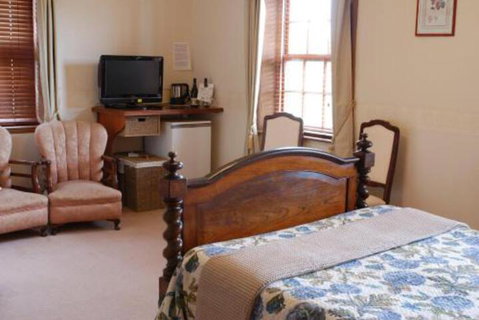 Schouten House - Whitsundays Accommodation 3
