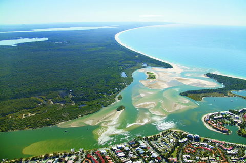 Beach Road Holiday Homes - Whitsundays Accommodation 1