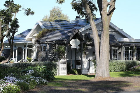 Holmwood Guesthouse - Whitsundays Accommodation 1
