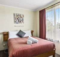 Sharonlee Strahan Villas - Whitsundays Accommodation