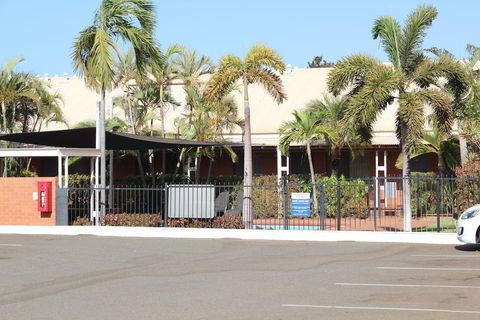 Karratha Central Apartments - Whitsundays Accommodation 0