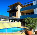 Caribbean Motel - Whitsundays Accommodation
