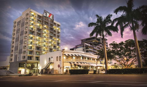 Oaks Townsville Metropole Hotel - Whitsundays Accommodation 4