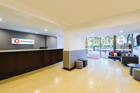 Travelodge Hotel Perth - Whitsundays Accommodation 2