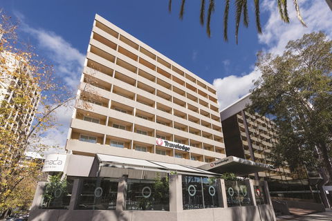 Travelodge Hotel Perth - Whitsundays Accommodation 1