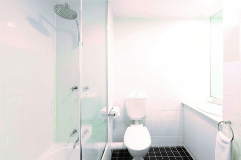 Travelodge Hotel Perth - Whitsundays Accommodation 6