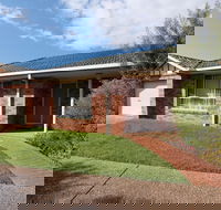 Best Western Ambassador Motor Inn  Apartments - Whitsundays Accommodation