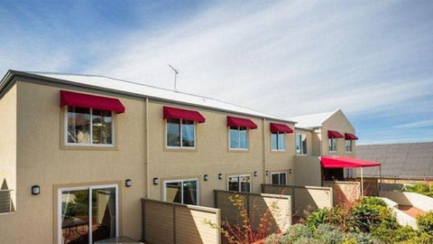 Hampden At Battery Point Apartments - Whitsundays Accommodation 2