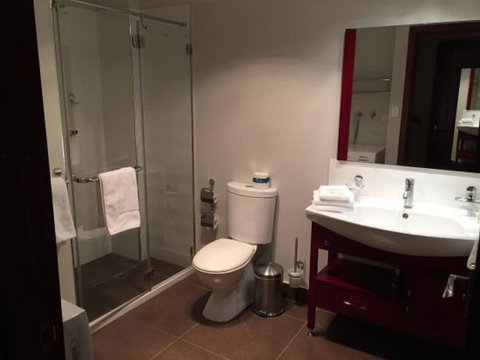 Hampden At Battery Point Apartments - Whitsundays Accommodation 4