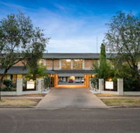 Garden City Motor Inn - Whitsundays Accommodation