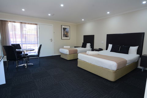 City Centre Motel - Whitsundays Accommodation 3