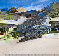 Lorne Bay View Motel - Whitsundays Accommodation