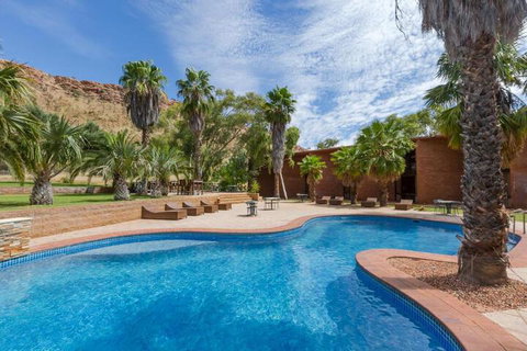 Alice In The Territory - Whitsundays Accommodation 2