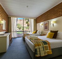 Alice in The Territory - Whitsundays Accommodation