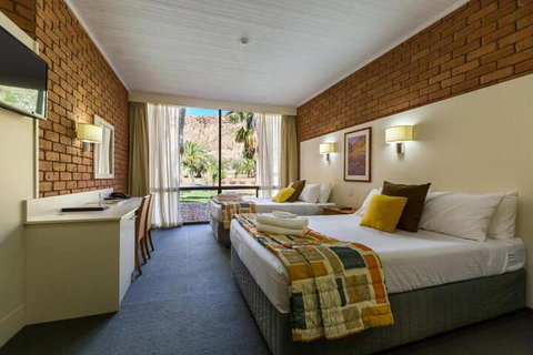 Alice In The Territory - Whitsundays Accommodation 0