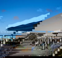 Beachfront Motel - Whitsundays Accommodation