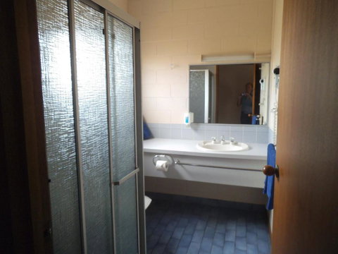 Yarragon Motel - Whitsundays Accommodation 3