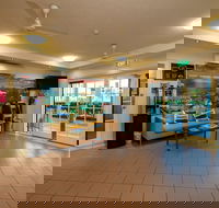 Cairns Queens Court - Whitsundays Accommodation