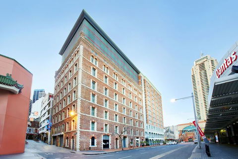 Holiday Inn Darling Harbour, An IHG Hotel - Whitsundays Accommodation 1