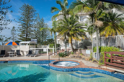 Golden Shores Holiday Club - Whitsundays Accommodation 3