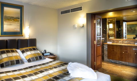 Country Club Tasmania - Whitsundays Accommodation 6