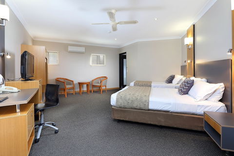 Brisbane International - Virginia - Whitsundays Accommodation 4