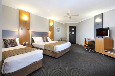 Brisbane International - Virginia - Whitsundays Accommodation 6