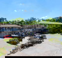 Forrest Hotel and Apartments - Whitsundays Accommodation