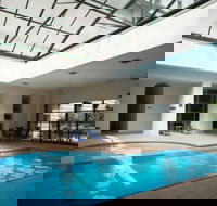 Grand Hotel Melbourne - Whitsundays Accommodation