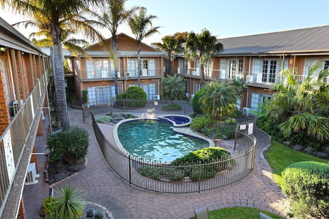 Quality Hotel Melbourne Airport - Whitsundays Accommodation 1