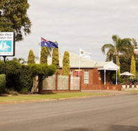 John Pirie Motor Inn - Whitsundays Accommodation