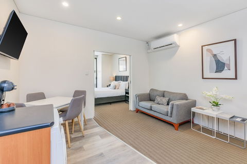 All Suites Perth - Whitsundays Accommodation 2