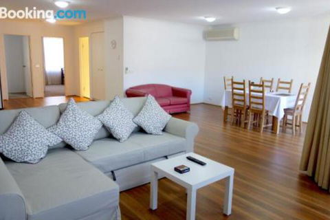 Kingston Terrace Apartments - Whitsundays Accommodation 4
