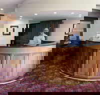 Ensenada Motor Inn and Suites - Whitsundays Accommodation