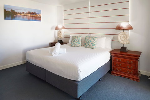 Seashells Mandurah - Whitsundays Accommodation 5