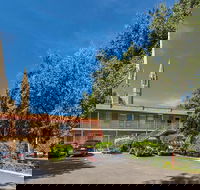 Best Western Cathedral Motor Inn - Whitsundays Accommodation