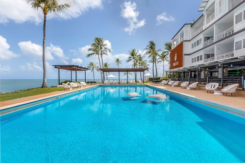 Coral Sea Marina Resort - Whitsundays Accommodation 3