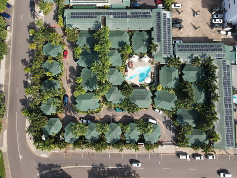 Palms City Resort - Whitsundays Accommodation 0