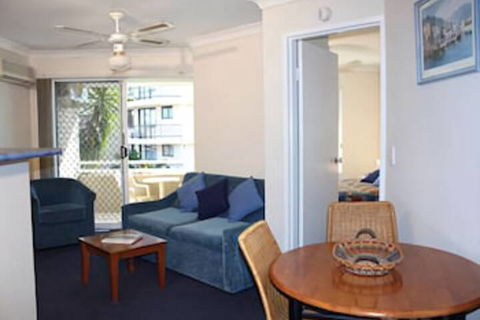 Budds Beach Apartments - Whitsundays Accommodation 5