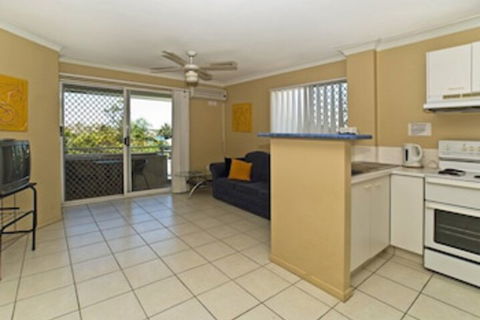 Budds Beach Apartments - Whitsundays Accommodation 3