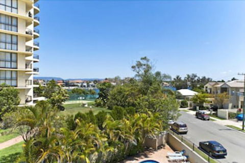 Budds Beach Apartments - Whitsundays Accommodation 1