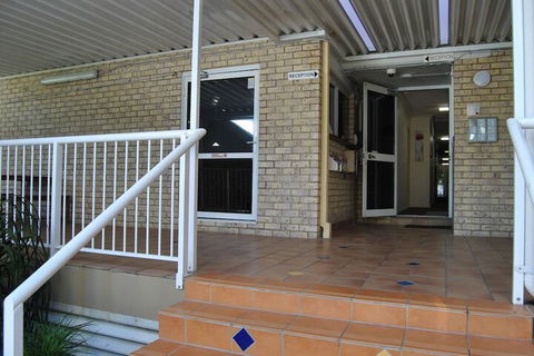 Budds Beach Apartments - Whitsundays Accommodation 2