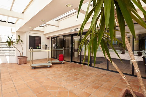 West End Central Apartments - Whitsundays Accommodation 1
