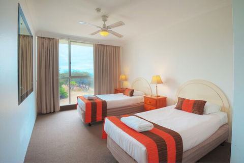 Golden Sands Apartments - Whitsundays Accommodation 4