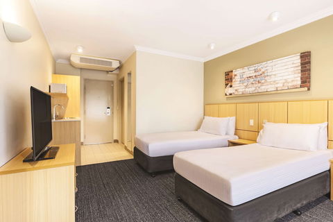 Travelodge Hotel Blacktown Sydney - Whitsundays Accommodation 4