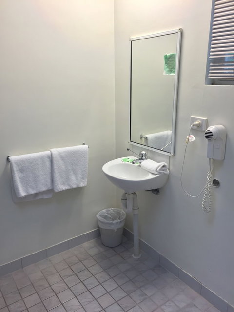 Value Inn - Whitsundays Accommodation 4