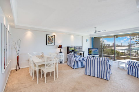Gemini Court Holiday Apartments - Whitsundays Accommodation 6