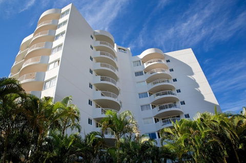 Surf Parade Resort - Whitsundays Accommodation 1