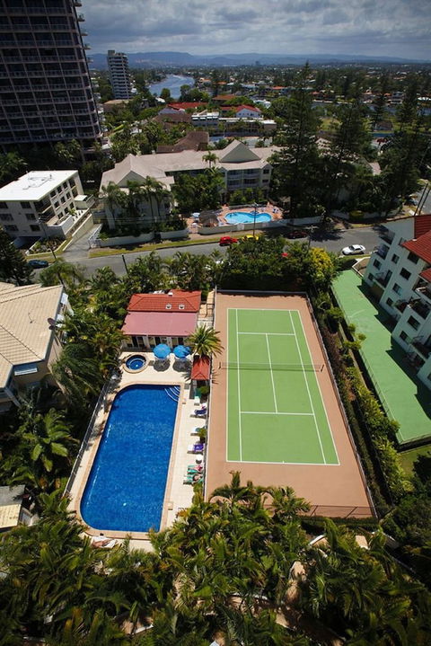 Surf Parade Resort - Whitsundays Accommodation 2